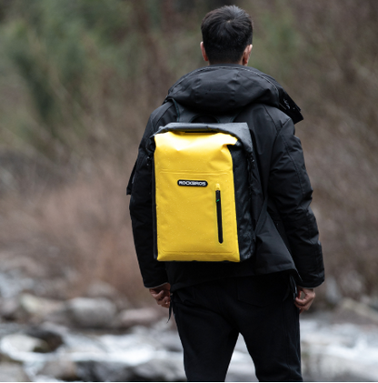 Mochila impermeable para natación